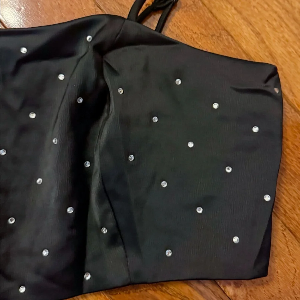 House of Harlow 1960 Satin Top with Rhinestones - Picture 3 of 7